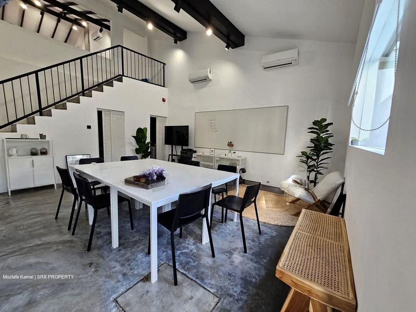Changi Road (D14), Shop House #627411401